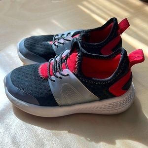 Cat & Jack Toddler Sneakers, Black and Red, size 8